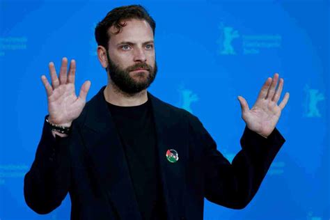 alessandro borghi pene|Belve, Alessandro Borghi racconta la sua ossessione per .